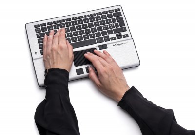 Mousetrapper Alpha / Ergonomisk mus med integreret tastatur + bærbar stativ